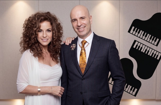 תמונת מופע: גיל שוחט מס' 2 - מארח את גלית גיאת "העולם שבין שושנה דמארי ואום כולת׳ום"